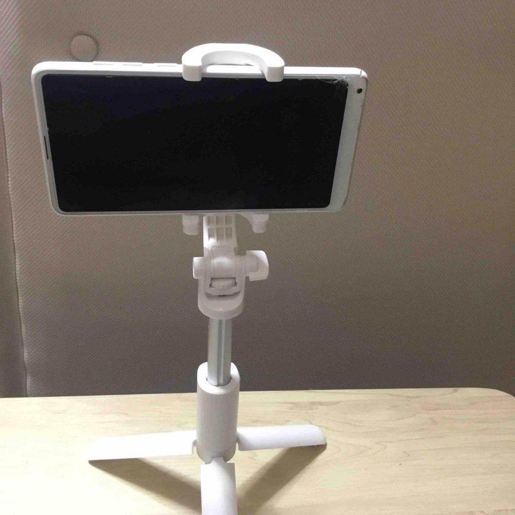 スマホで使えるおすすめミニ三脚 折りたたんで自撮りや配信にも 華山未来研究室